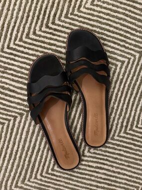 Madewell Black Leather Wavy Strap Slide Mules